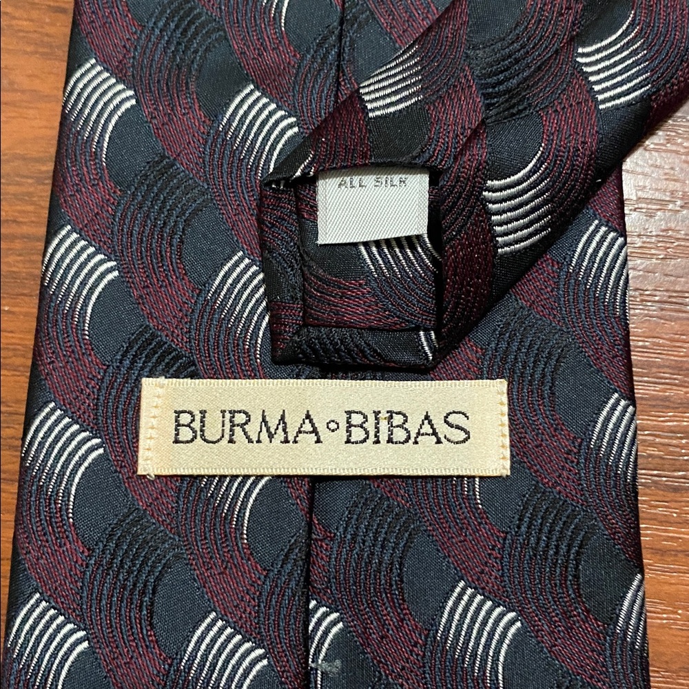 Burma Bibas Silk Tie in Red and Black
